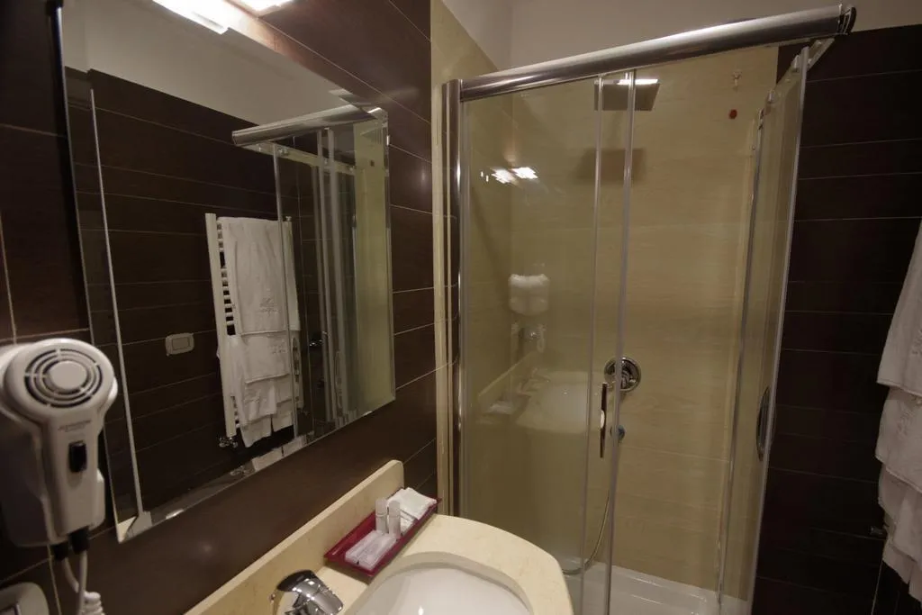 SINGLE STANDARD Room, Ferdinando II, Naples