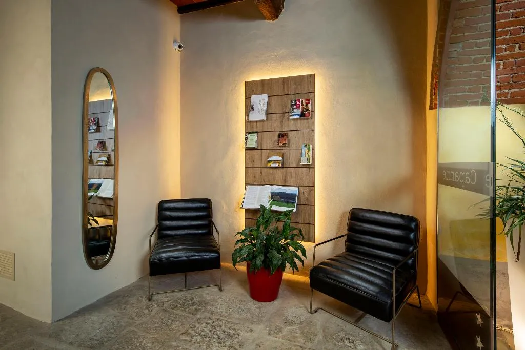Lobby, Le Capanne, Florence