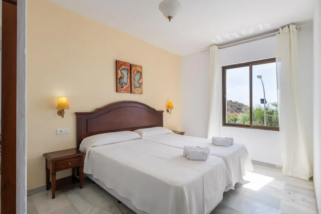 APARTMENT SEA VIEW ONE BEDROOM Room, Hotel Playamaro, Costa Del Sol