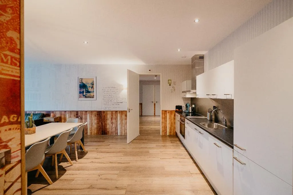 APARTMENT CAPACITY 8 FOUR BEDROOMS Room, ID Aparthotel, Amsterdam