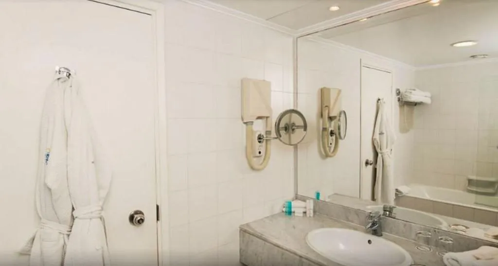 DOUBLE SEA VIEW Room, Coral Beach Hotel and Resort, Cyprus