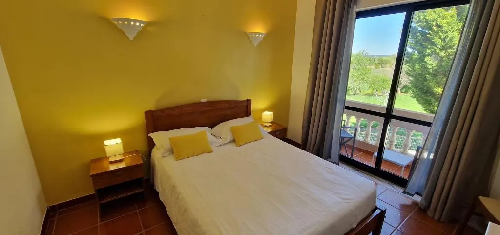 Room, Casa Rosa Montes, Algarve