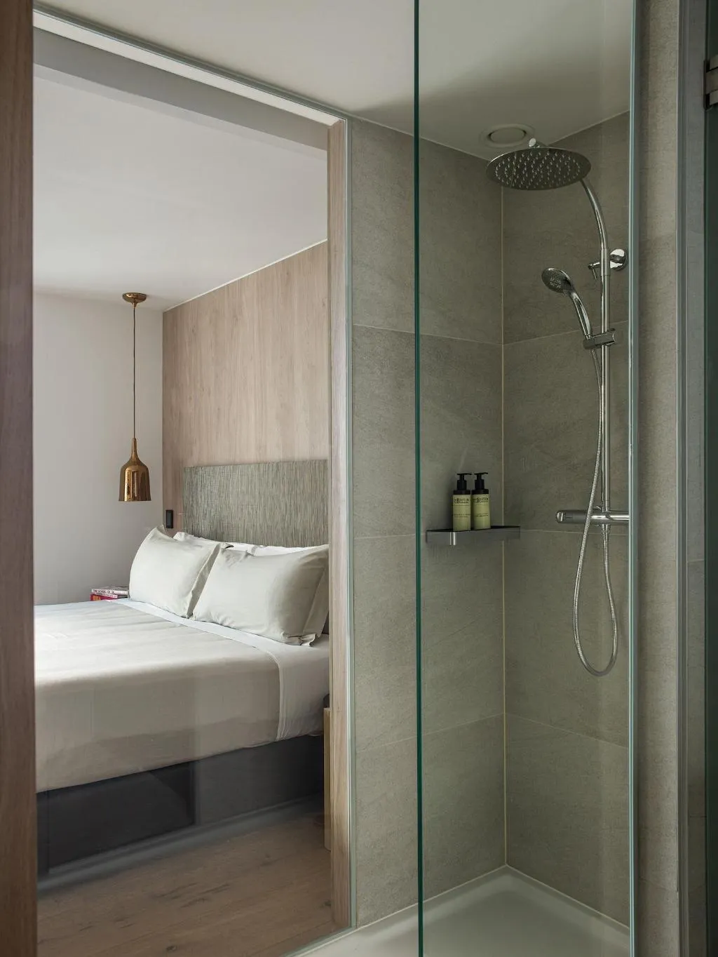 SUITE CITY VIEW TWO BEDROOMS Room, ME Barcelona, Barcelona