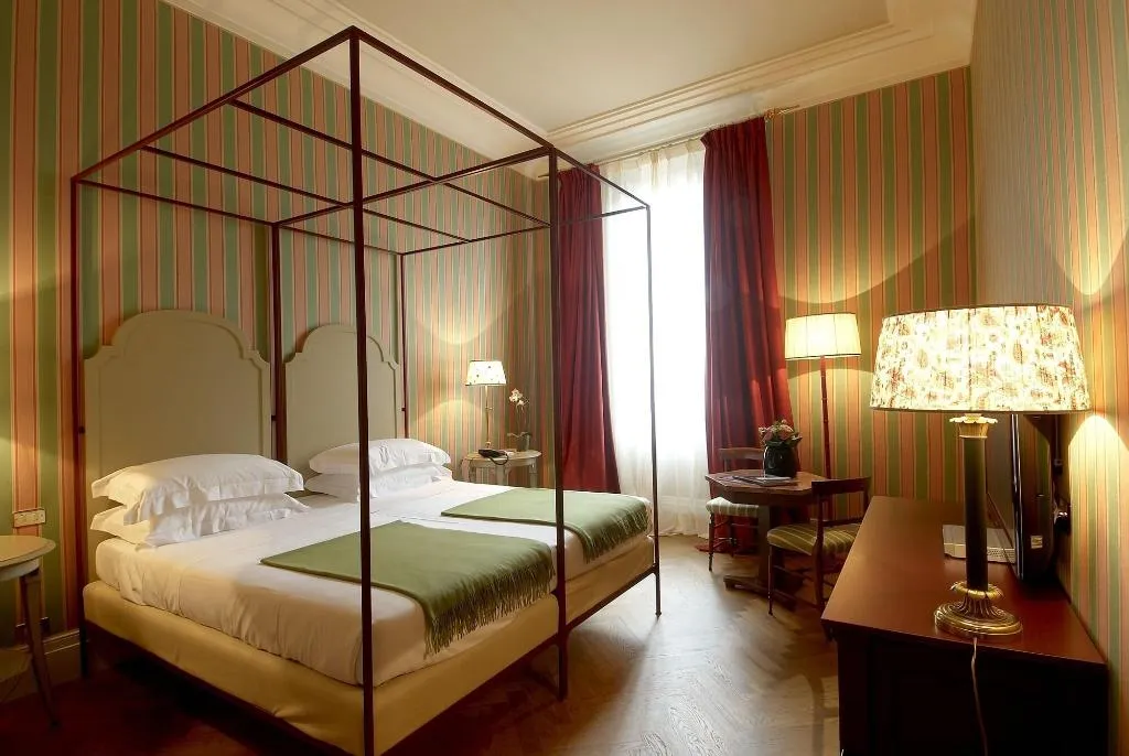 Room, Antica Torre di via de Tornabuoni 1, Florence