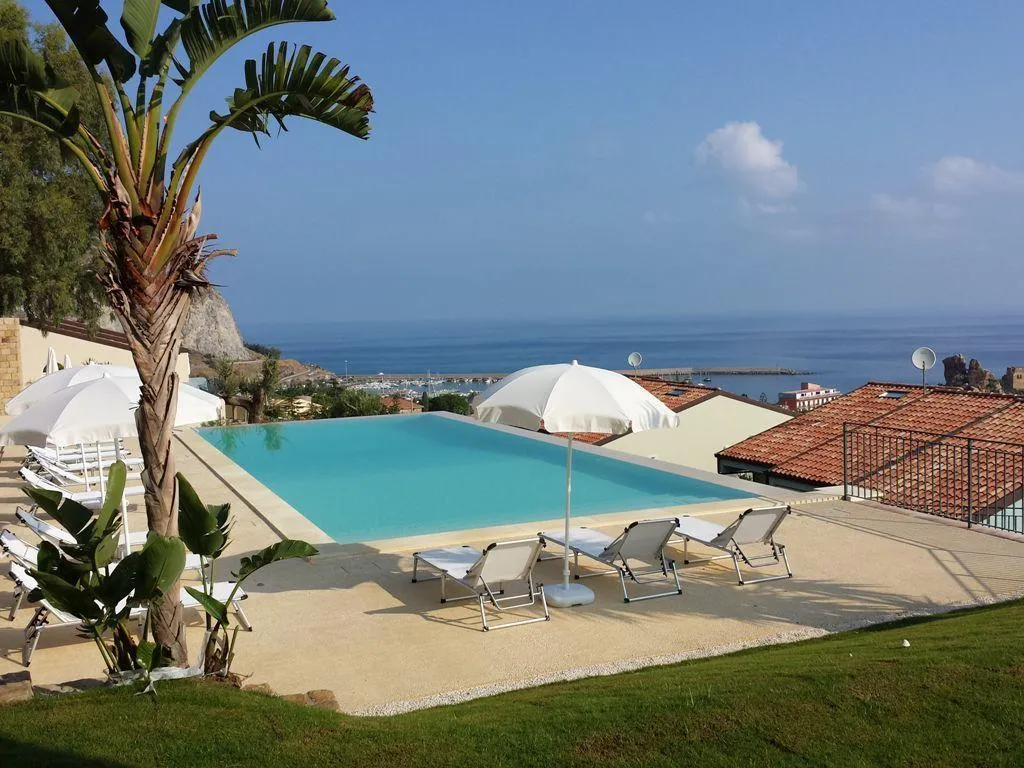 Pool, Residence Magara, Palermo