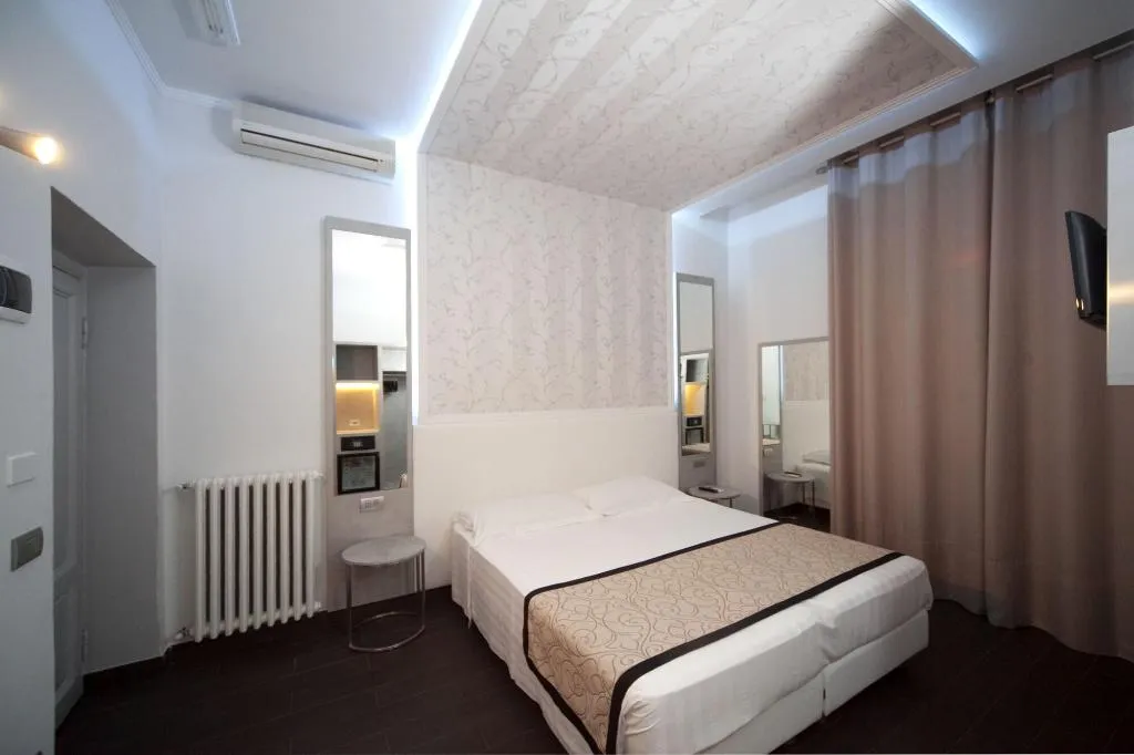 Room, Residenza Le Fonticine, Florence