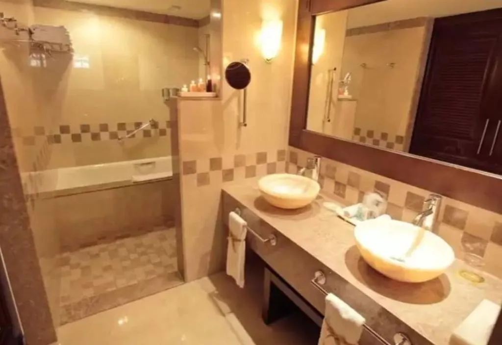JUNIOR SUITE DELUXE Room, Barcelo Maya Palace, Cancun Area