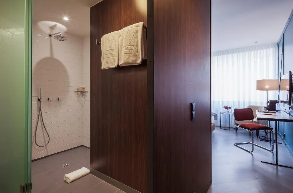 FAMILY ROOM CAPACITY 1 Room, Vincci Porto, Porto