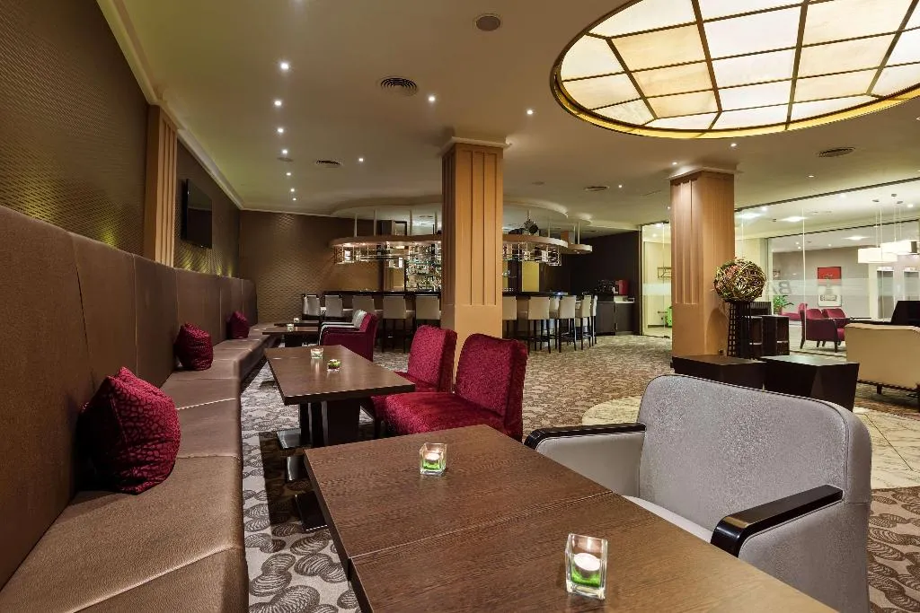Bar, Hotel Schillerpark Linz a member of Radisson duals, Linz