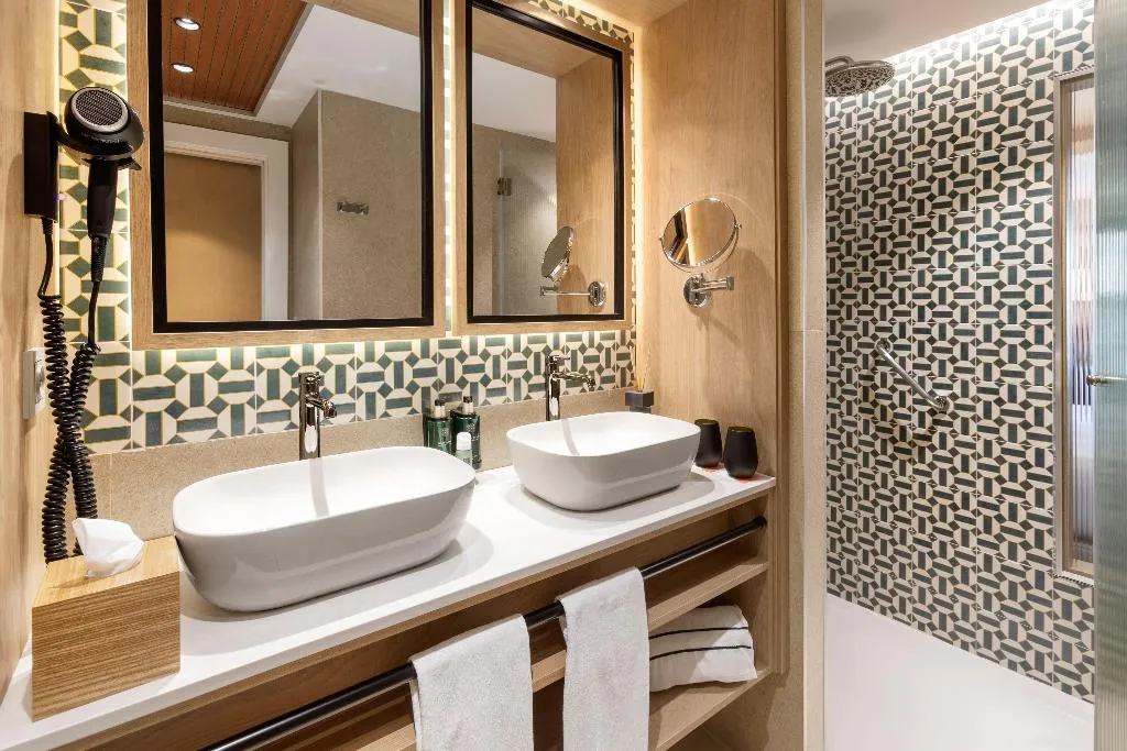 Double or Twin SEA VIEW Room, Melia Costa del Sol, Costa Del Sol