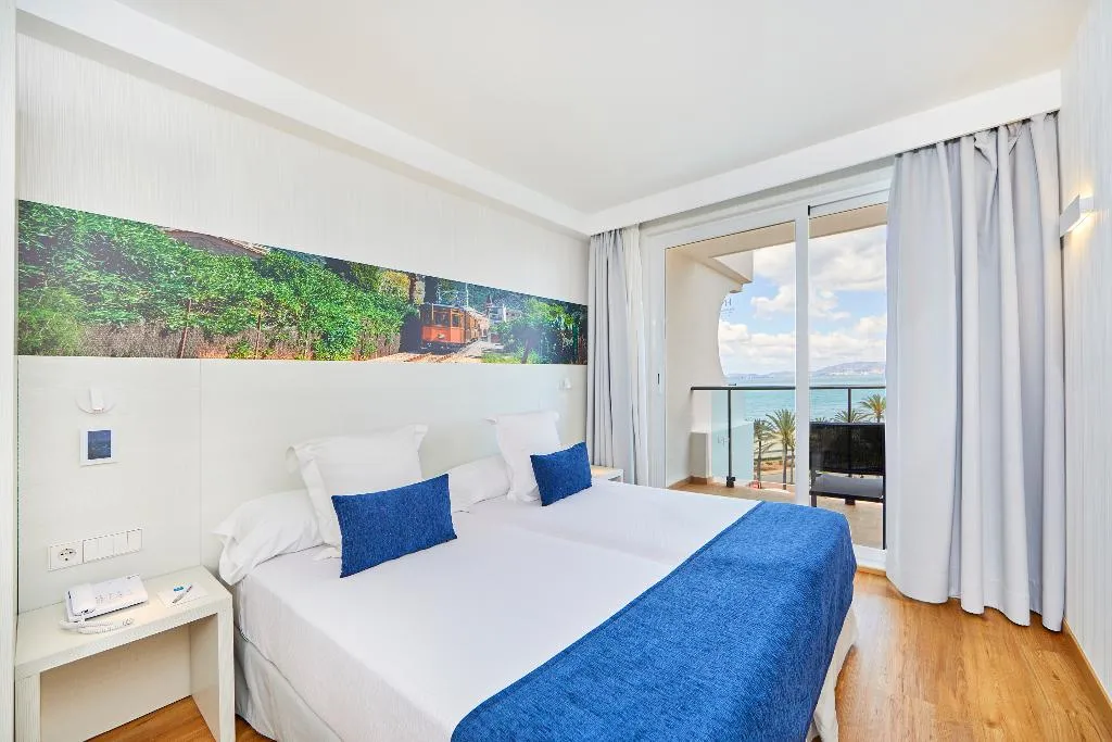 DOUBLE PARTIAL SEA VIEW Room, Negresco, Majorca