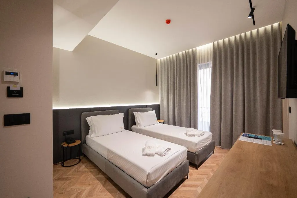 TWIN CLASSIC Room, Sasso Hotel, Kavaje