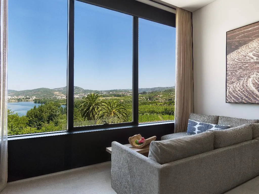 Double or Twin RIVER VIEW Room, Six Senses Douro Valley, Porto