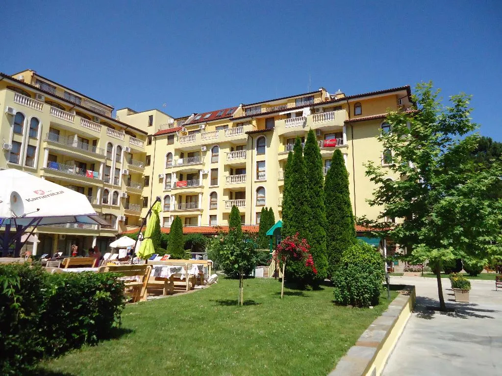 Bar, Summer Dreams, Bourgas
