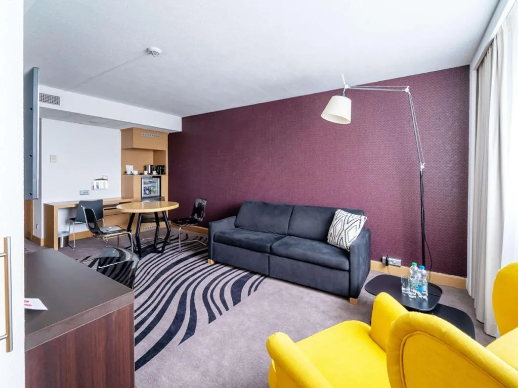 SUITE STANDARD Room, Novotel Krakow City West, Krakow