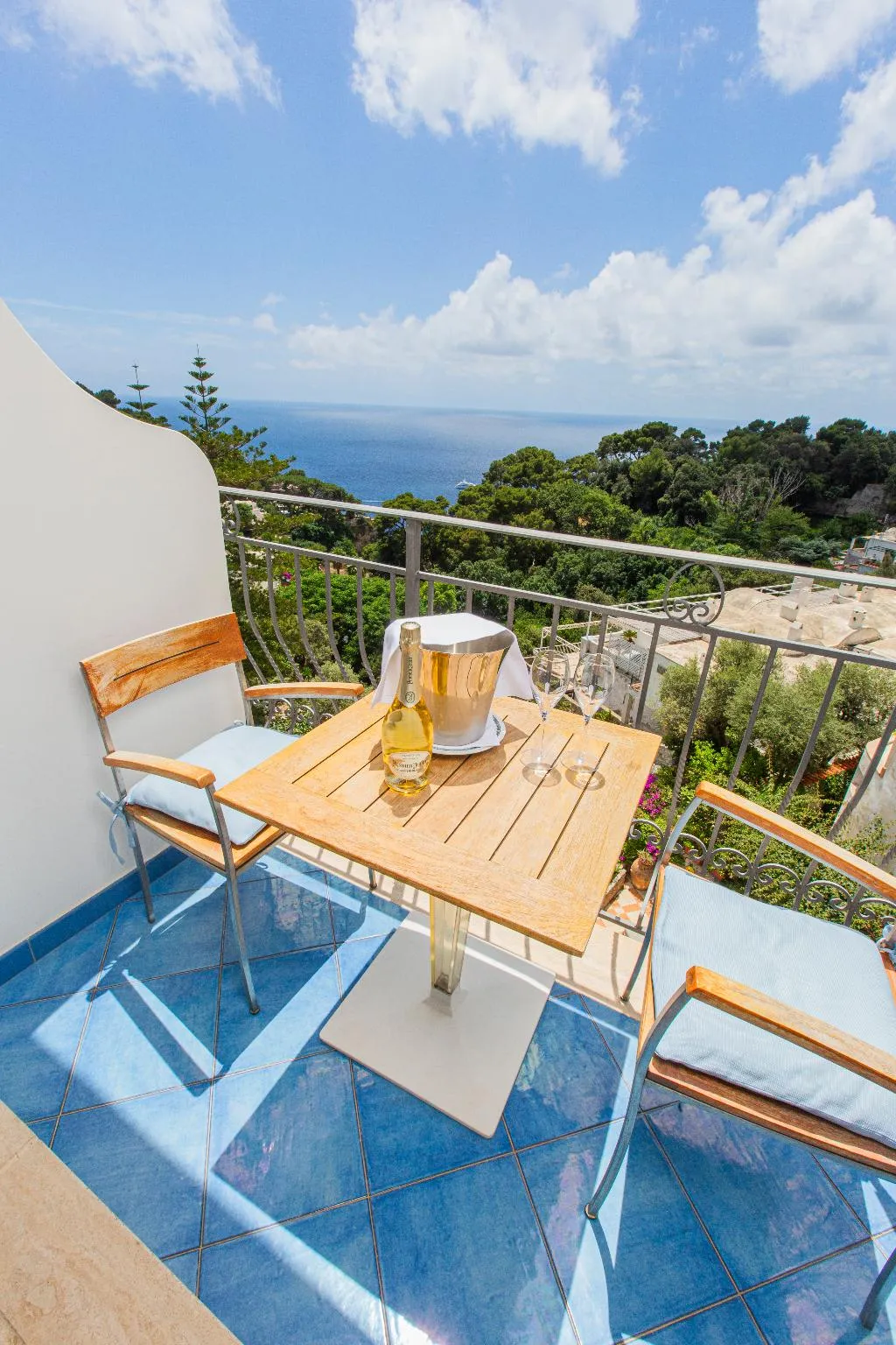 Terrace, La Floridiana, Naples