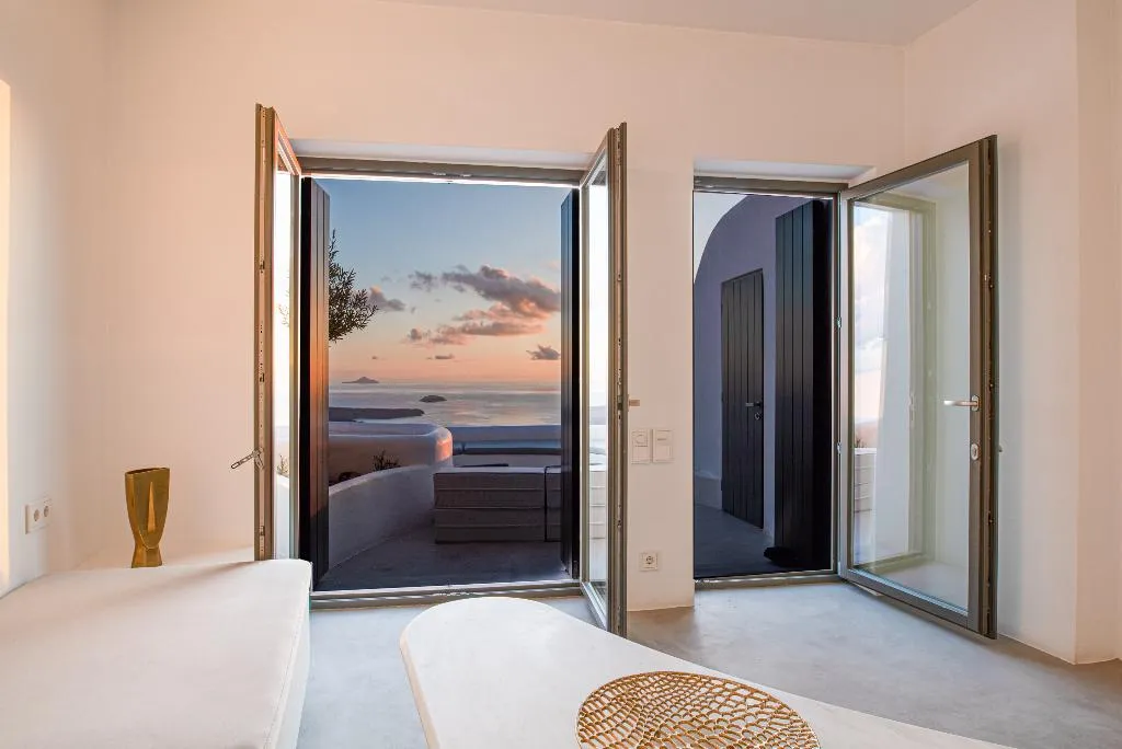 VILLA PREMIUM Room, Heavens Edge by Mr and Mrs White, Santorini