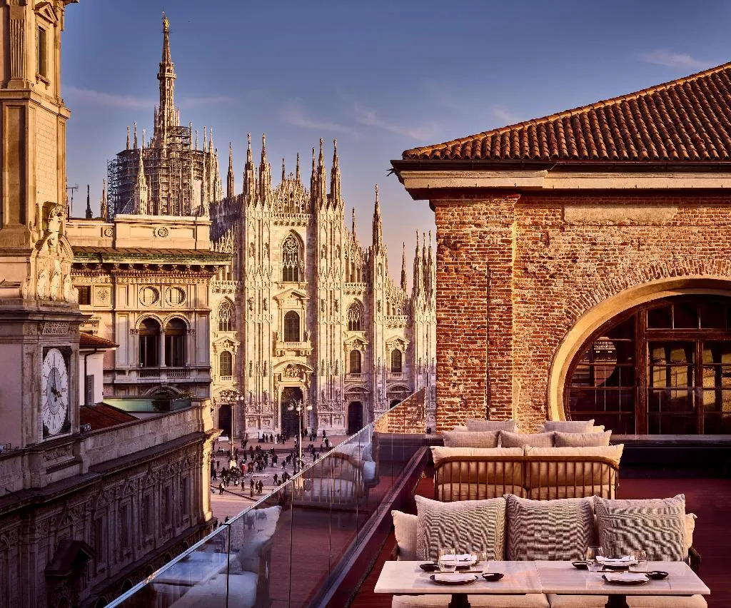 Terrace, Palazzo Cordusio A Gran Melia Hotel, Naples