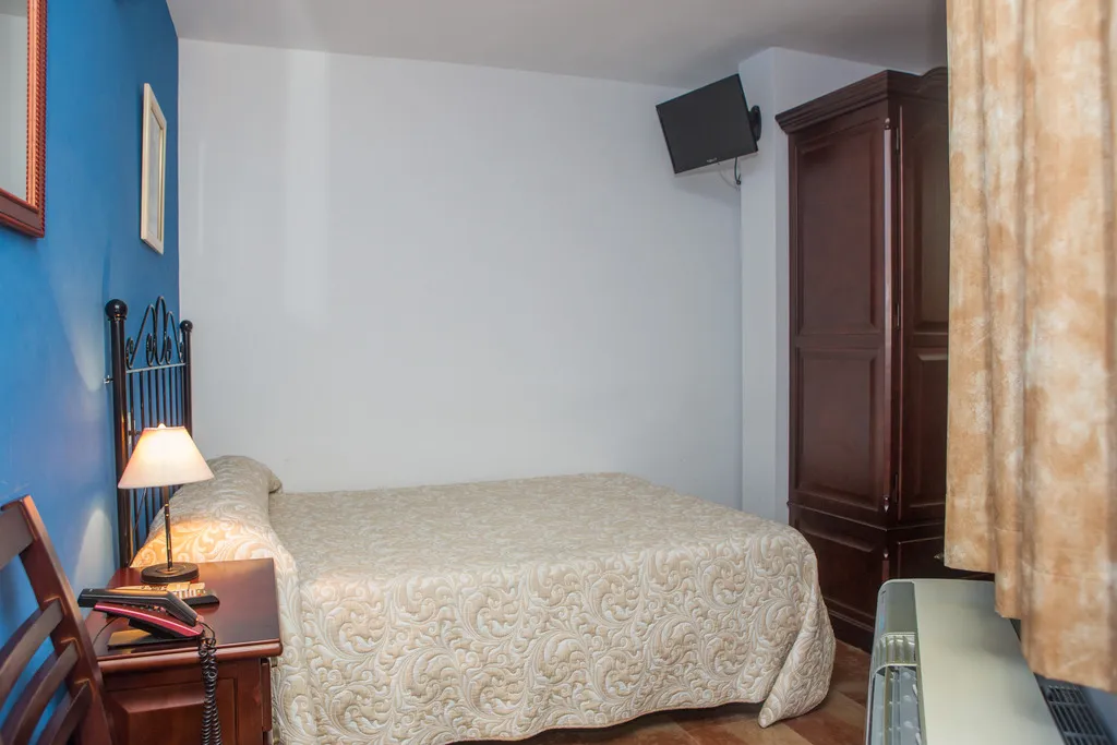 SINGLE STANDARD Room, San Cayetano, Costa Del Sol