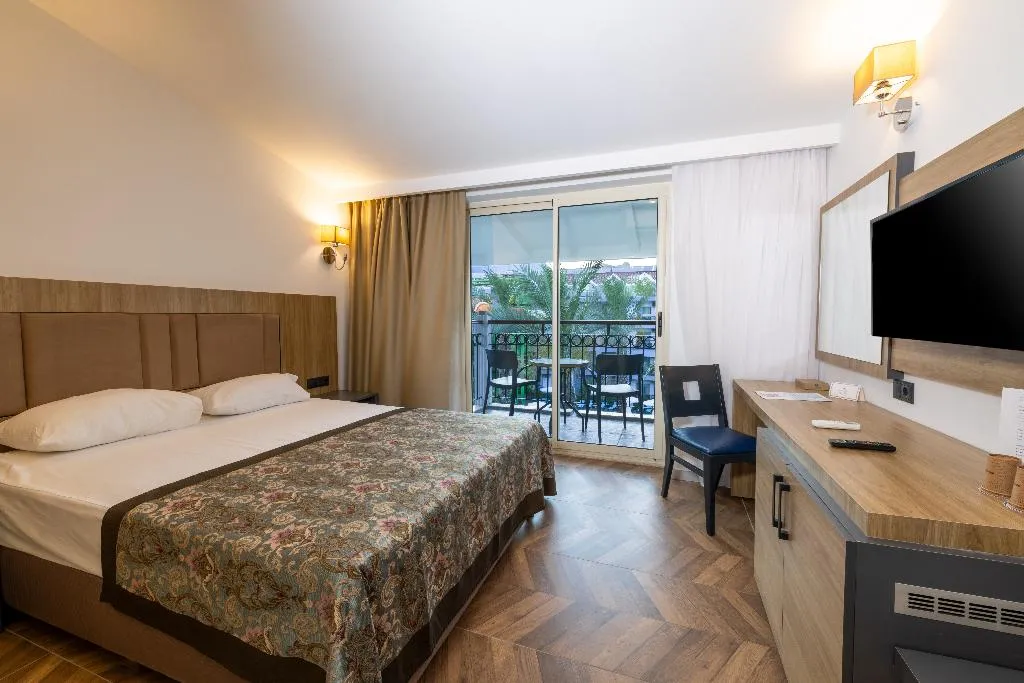 FAMILY ROOM STANDARD Room, Crystal Aura Aqua Collection, Antalya