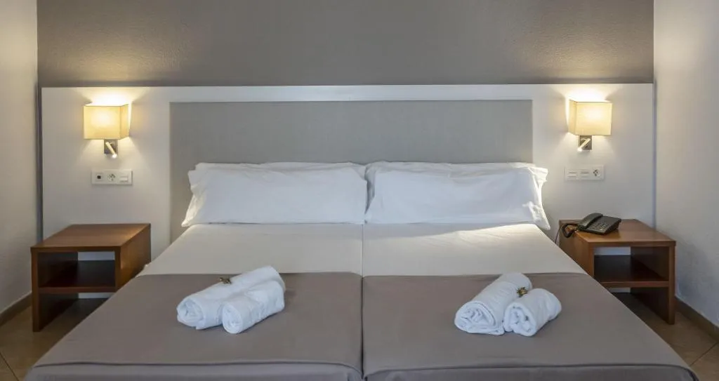 TWIN STANDARD Room, Rosamar & Spa, Costa Brava