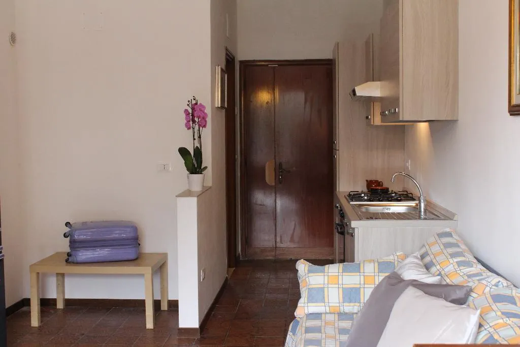 APARTMENT CAPACITY 4 Room, Tramonti Green, Naples