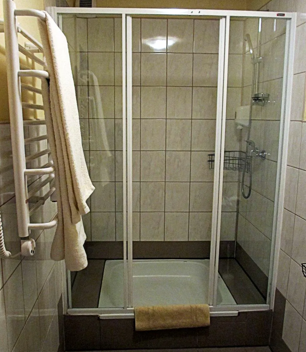 QUADRUPLE STANDARD Room, Globtroter Guest House, Krakow