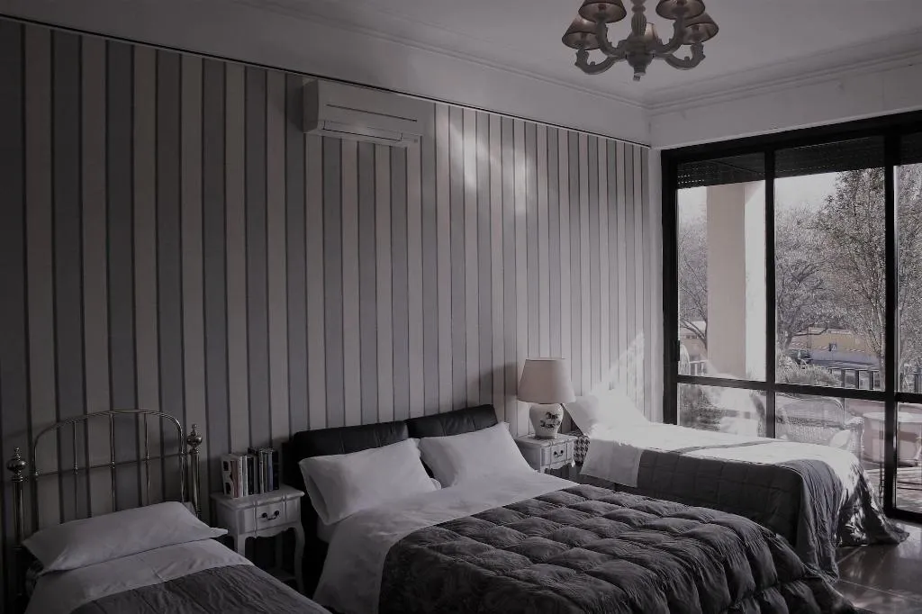 Room, B&B Bonne Nuit Rome, Naples