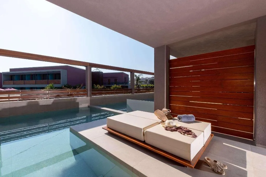 Double or Twin SUPERIOR WITH PRIVATE POOL Room, Harmony Boutique Resort, Crete