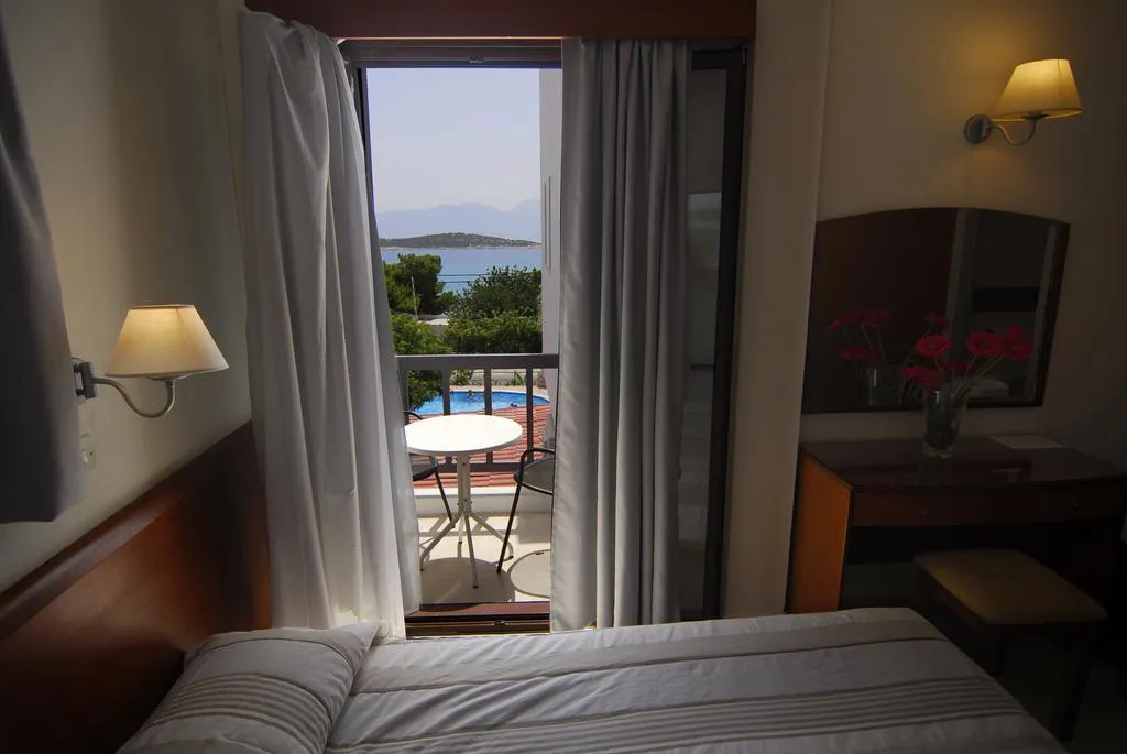 Room, Lato, Crete