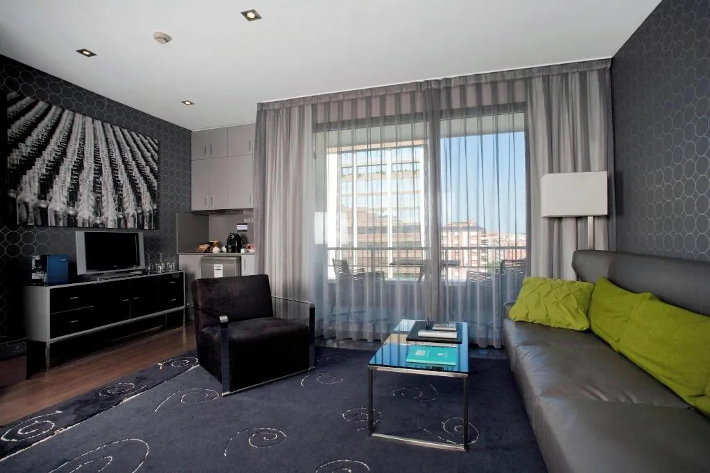 Room, AC Barcelona Victoria Suites, Barcelona