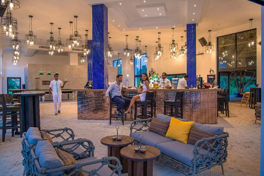 Bar, Emerald Maldives Resort & Spa, Male