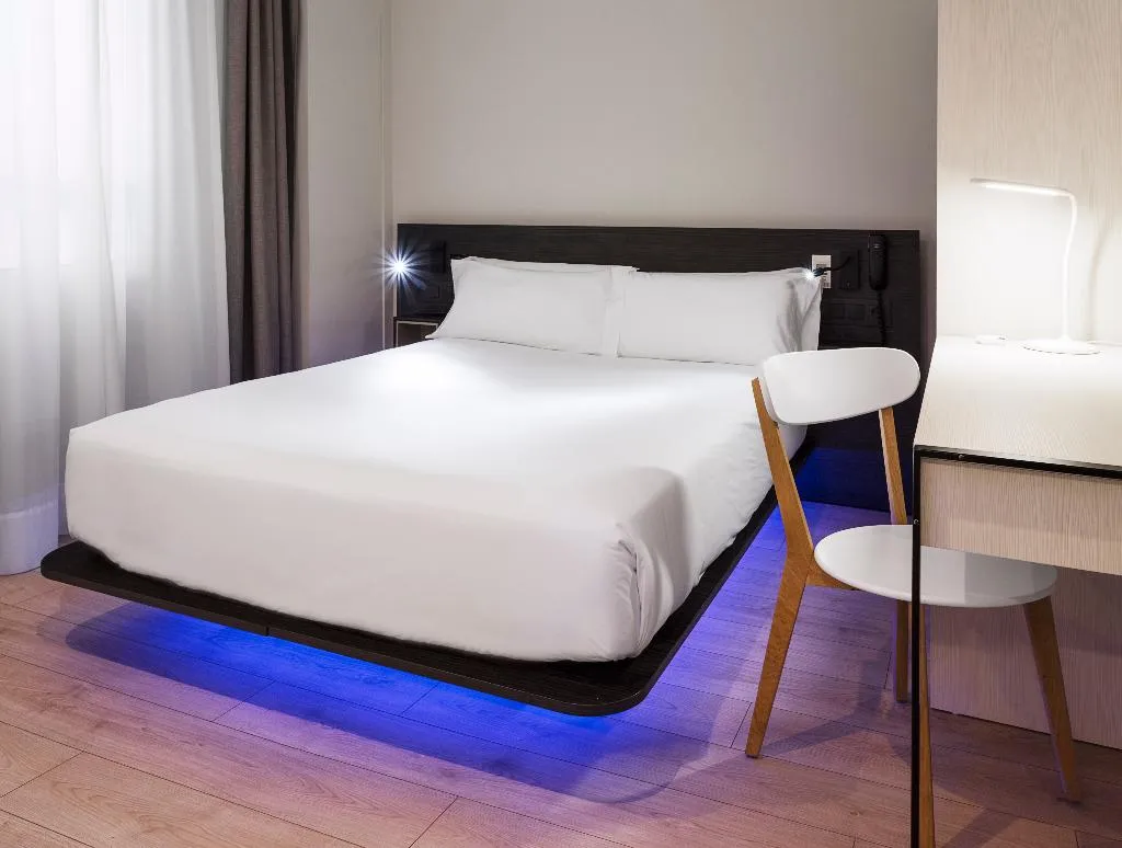 SINGLE STANDARD Room, B&B Hotel Madrid Centro Puerta del Sol, Madrid