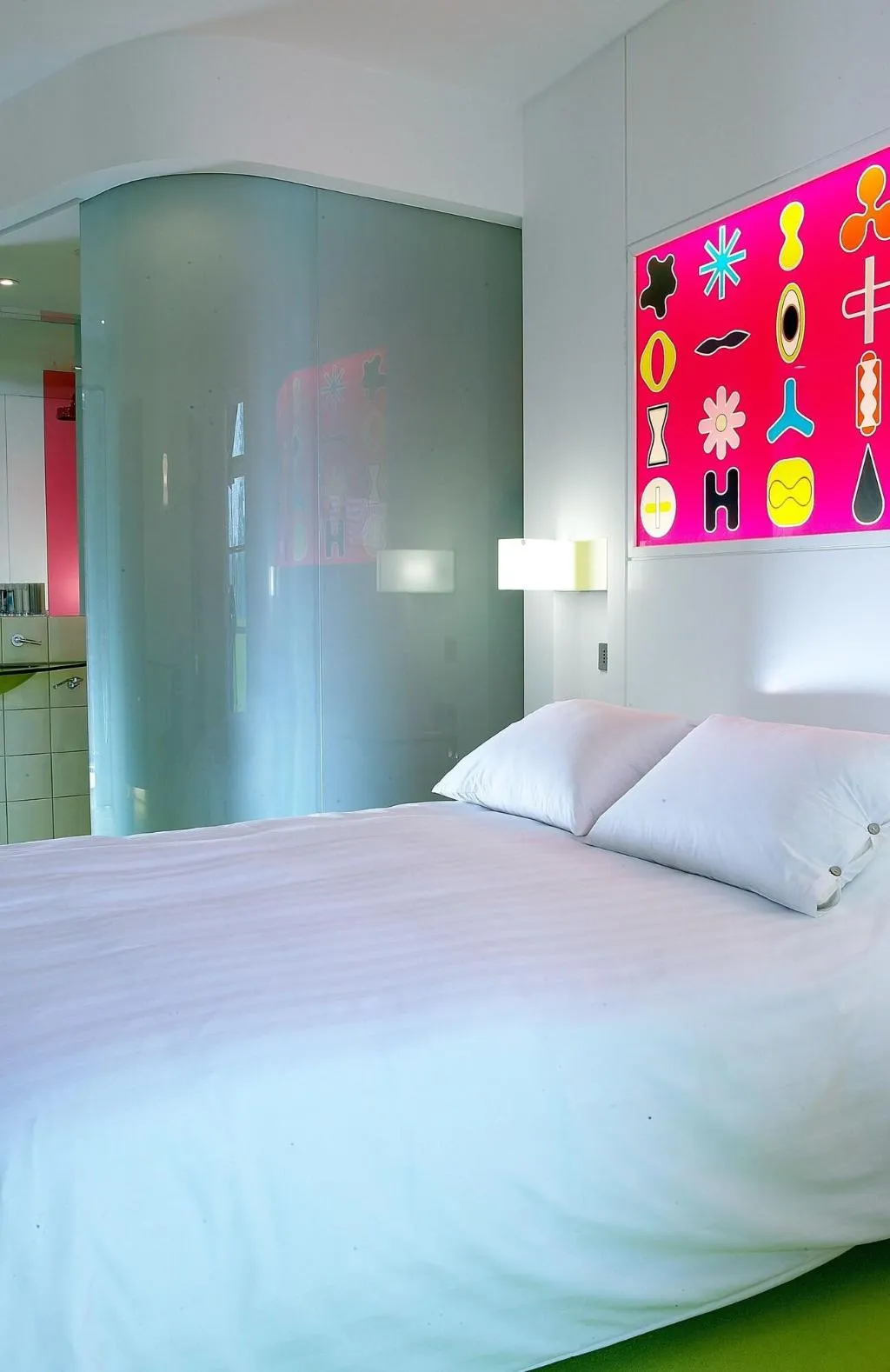 Room, Semiramis, Athens