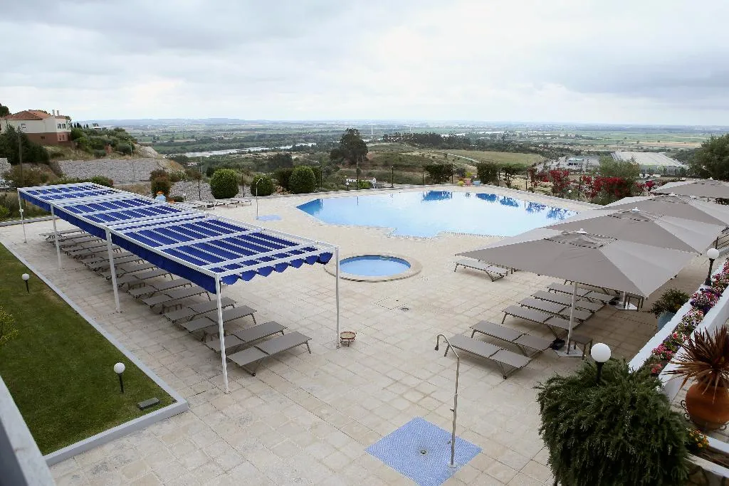 Pool, Verdi Santarem, Lisbon