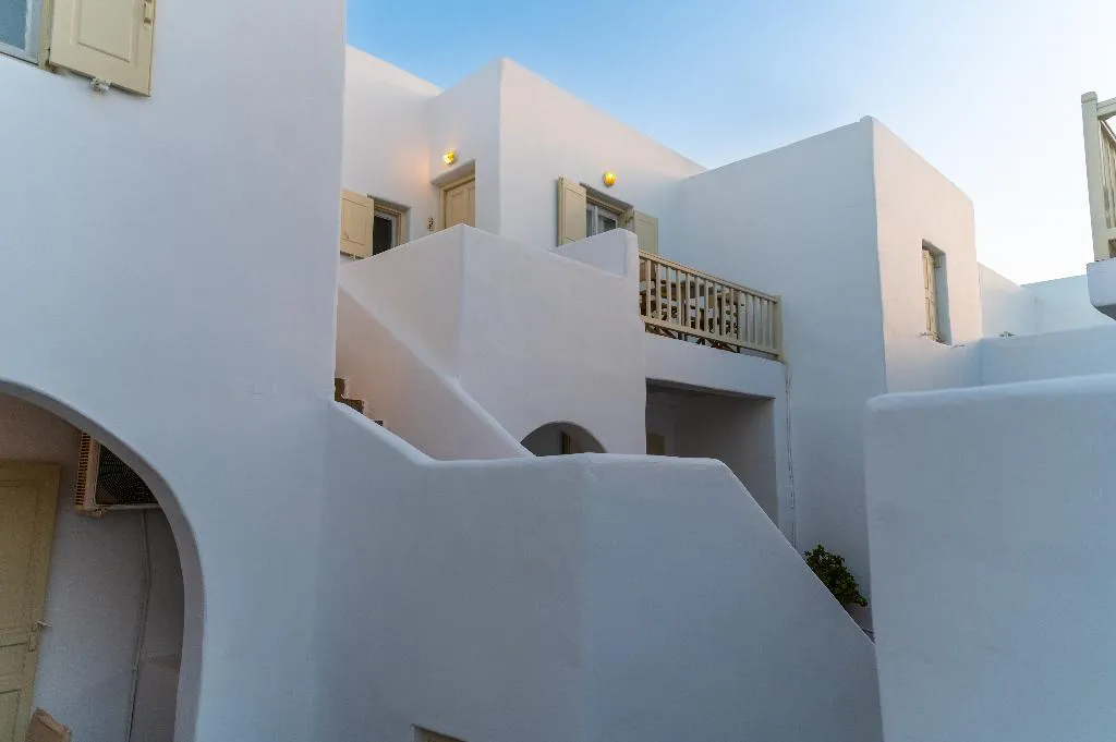 TRIPLE DELUXE WITH TERRACE Room, Mykonos Twins, Mykonos