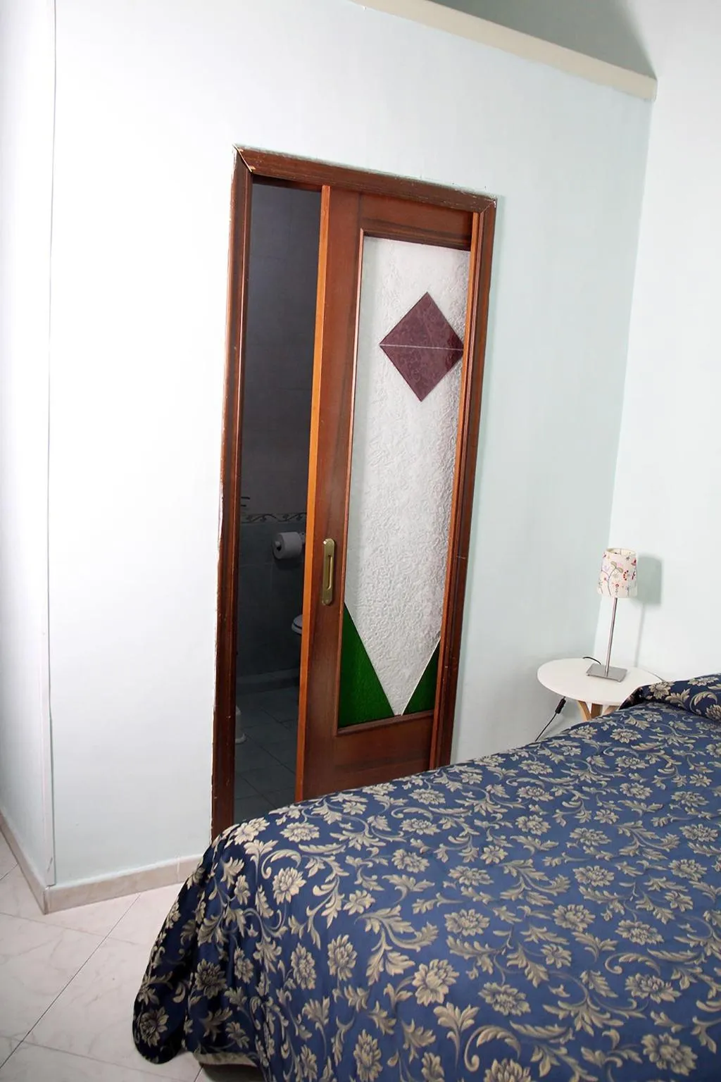 Room, Cinquestelle, Naples