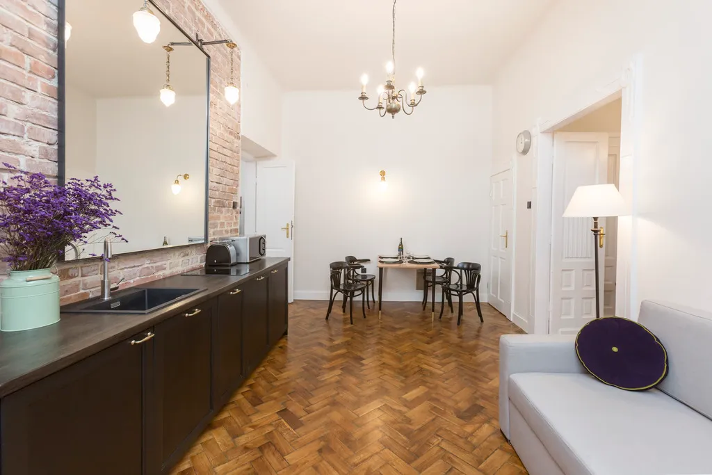 APARTMENT CAPACITY 6 TWO BEDROOMS Room, Antique Apartments Plac Szczepanski, Krakow
