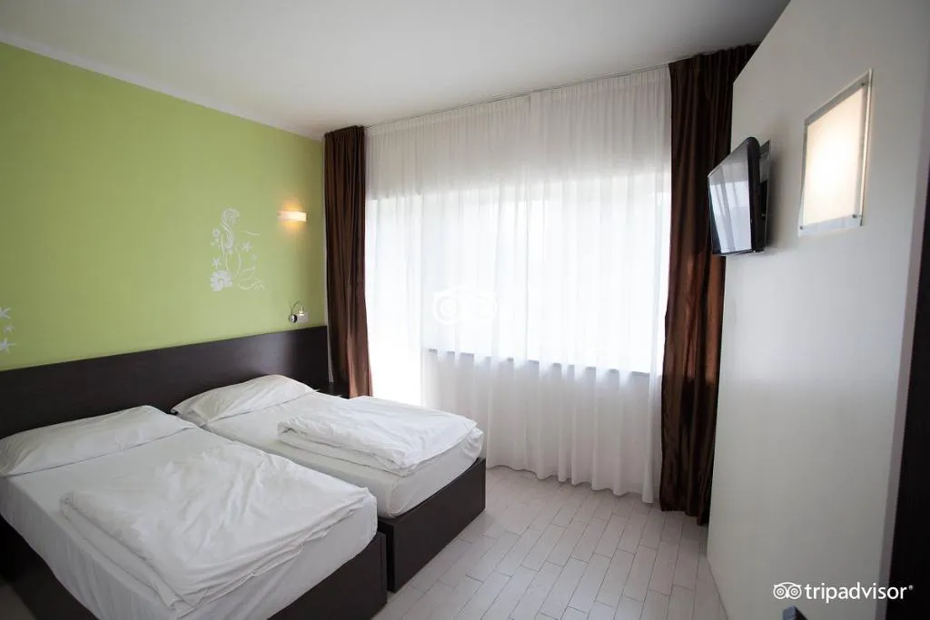 Double or Twin STANDARD Room, Ca' del Moro, Venice