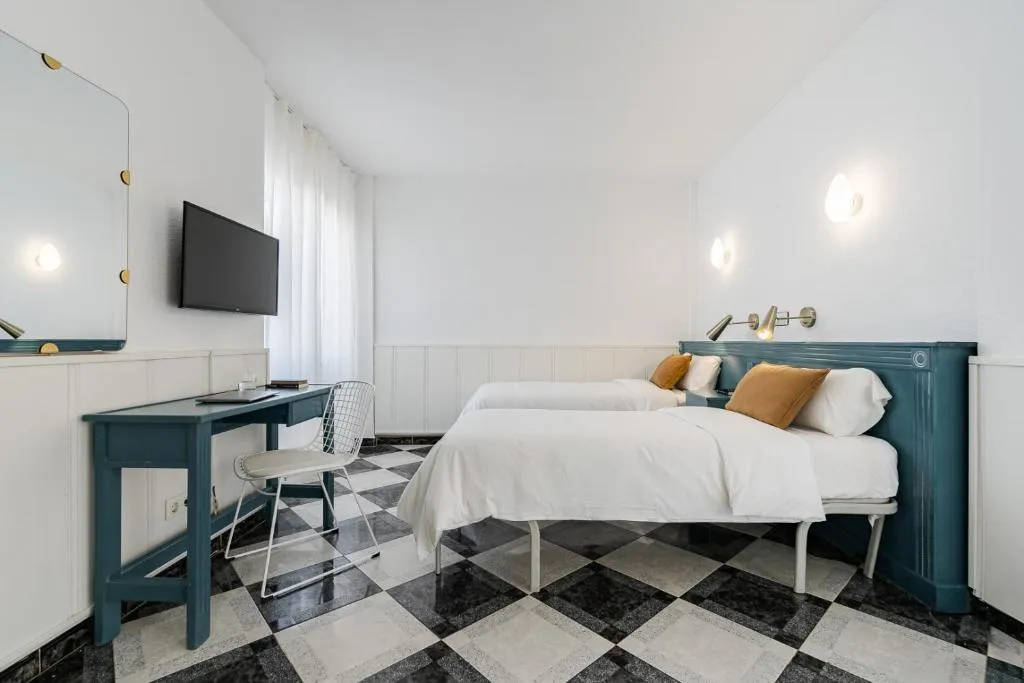TRIPLE STANDARD Room, Agur, Costa Del Sol