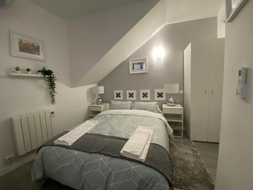 Room, Residencial Triunfo, Porto