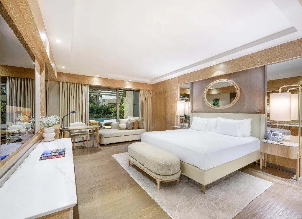 DOUBLE POOL VIEW Room, Regnum Carya, Antalya