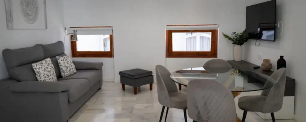 APARTMENT DELUXE WITH TERRACE Room, Catalina Suites Apartments Downtown 4*, Valencia