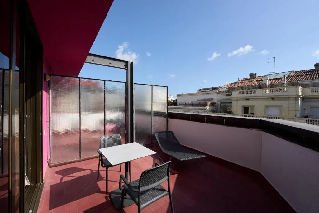 DOUBLE SINGLE USE SUPERIOR WITH TERRACE Room, Catalonia Barcelona 505, Barcelona