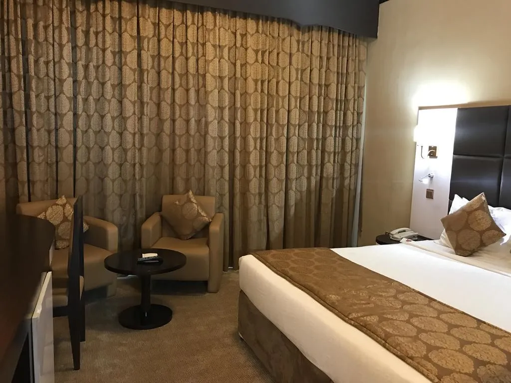 SINGLE STANDARD Room, The Park Hotel Ex Al Jawhara Gardens, Dubai