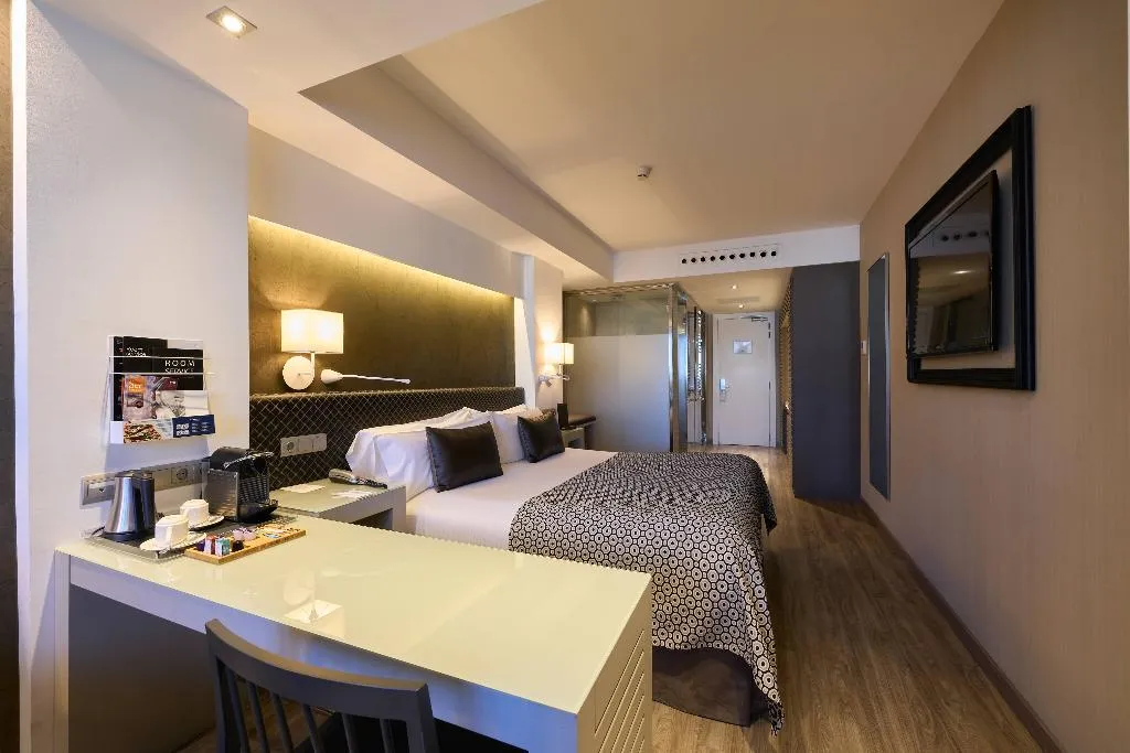 JUNIOR SUITE CAPACITY 1 Room, Catalonia Square, Barcelona
