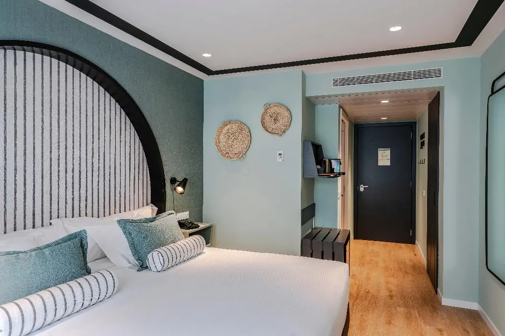 DOUBLE SINGLE USE STANDARD Room, Vincci Bonjardim, Porto