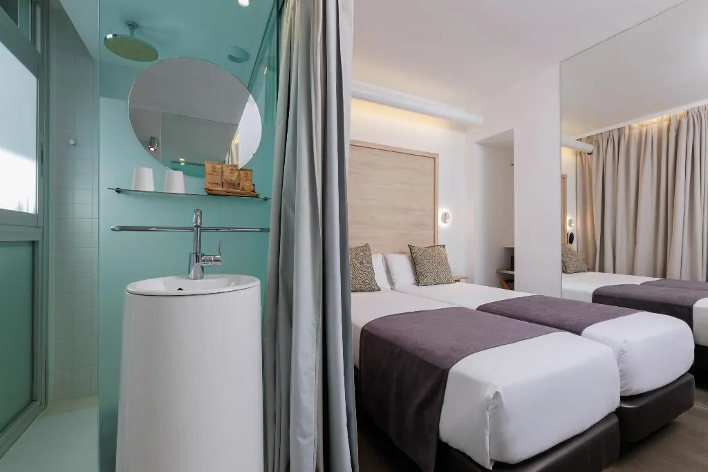 DOUBLE INNER Room, Casa Lit Barcelona, Barcelona