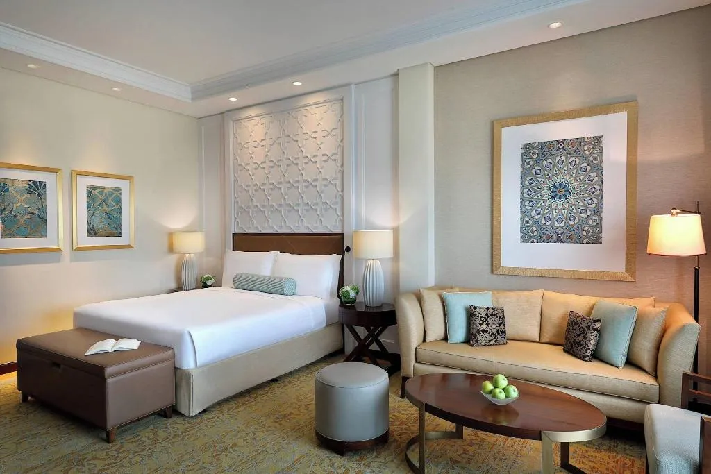 DOUBLE CLUB KING BED Room, The Ritz-Carlton, Dubai, Dubai
