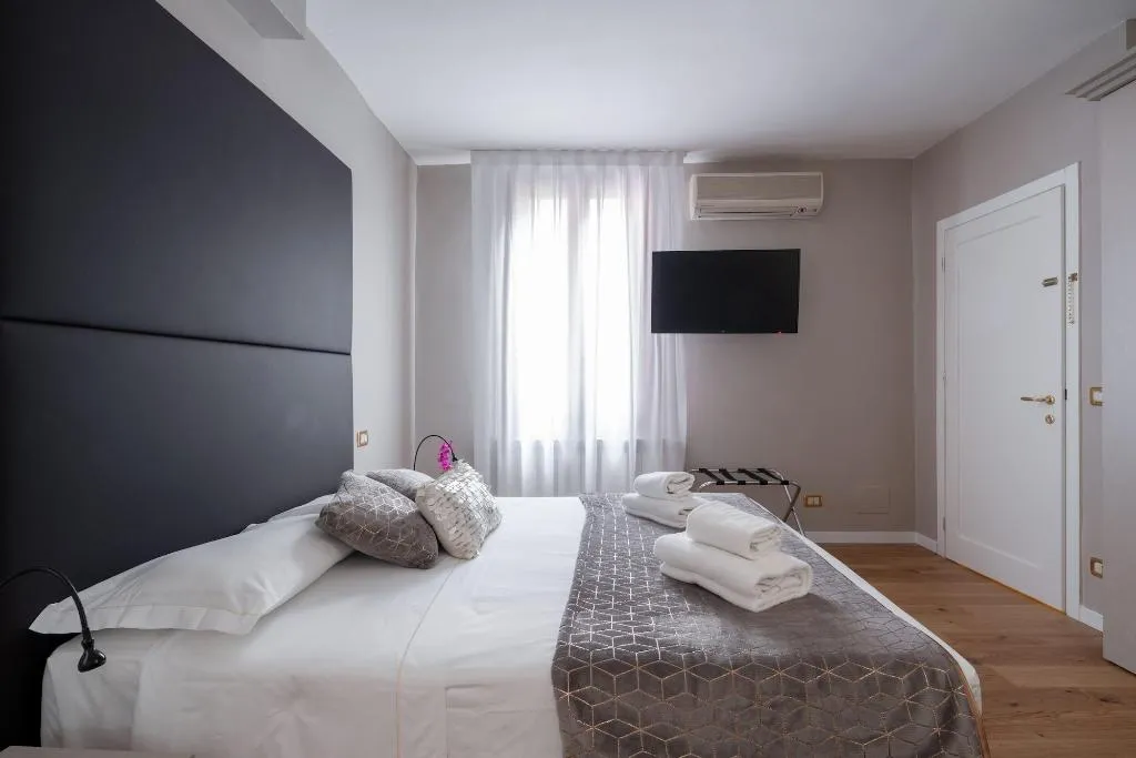 Room, Hotel Herion, Venice